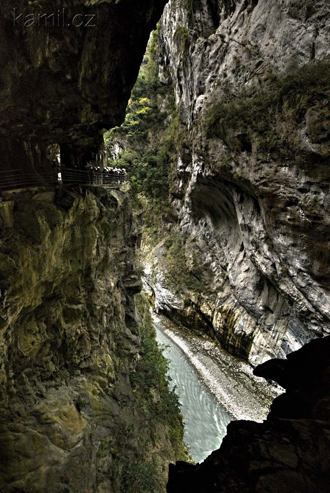 img00004.jpg