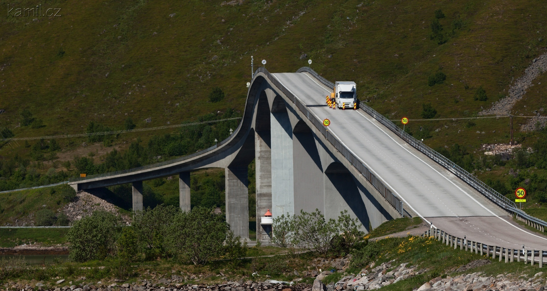 img00013.jpg